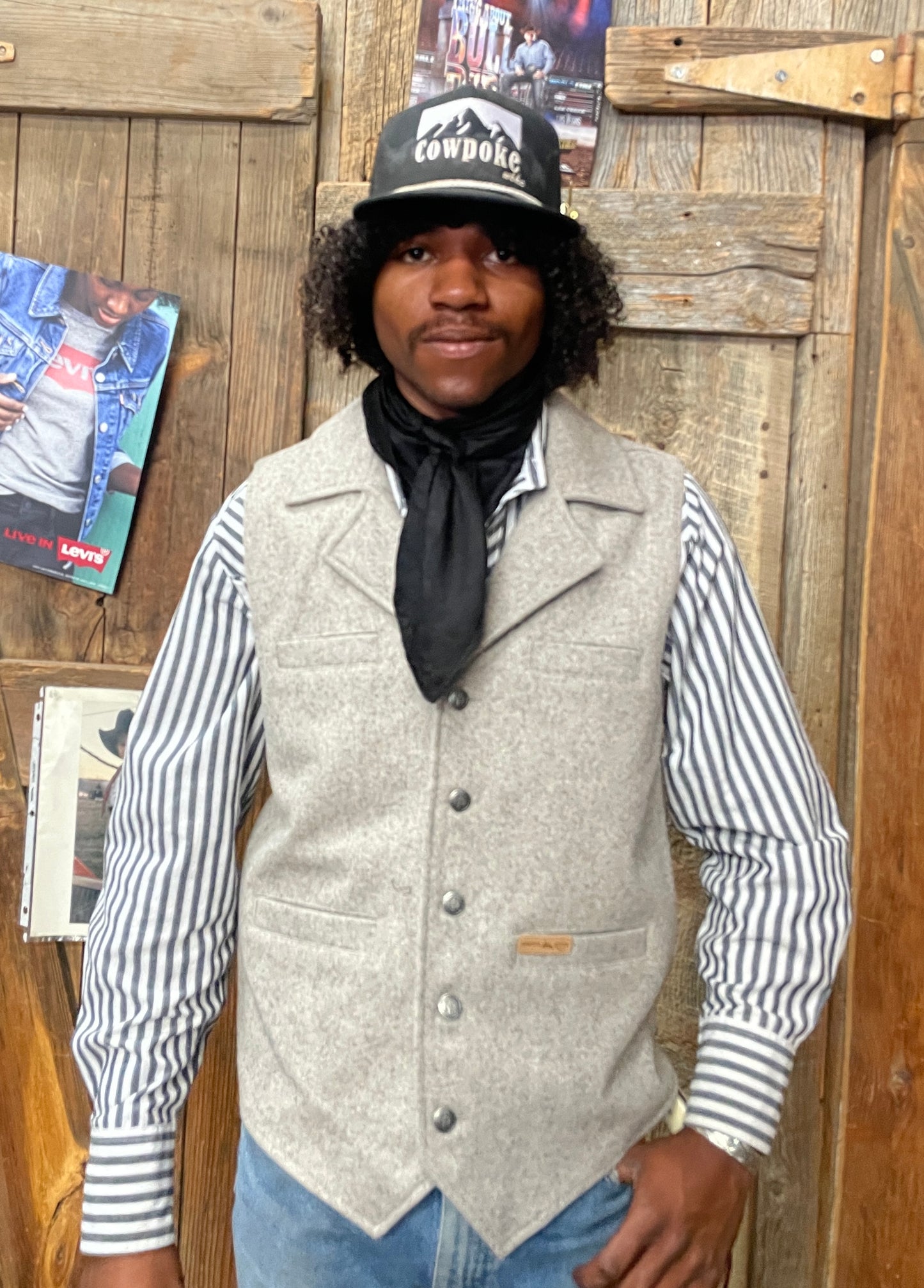 Powder River® Men's Montana Button Front Heather Wool Vest