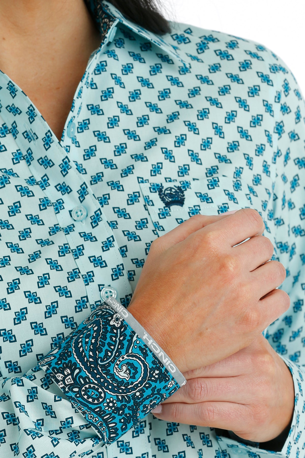 Cinch® Women's Blue Geo Print Long Sleeve Button Front Western Shirt